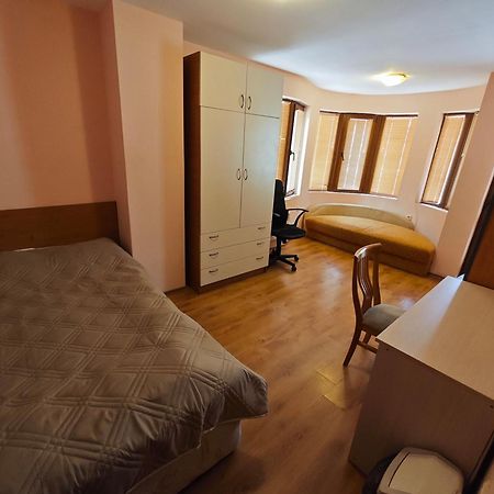 Samuil Apartments Burgas Stad Buitenkant foto