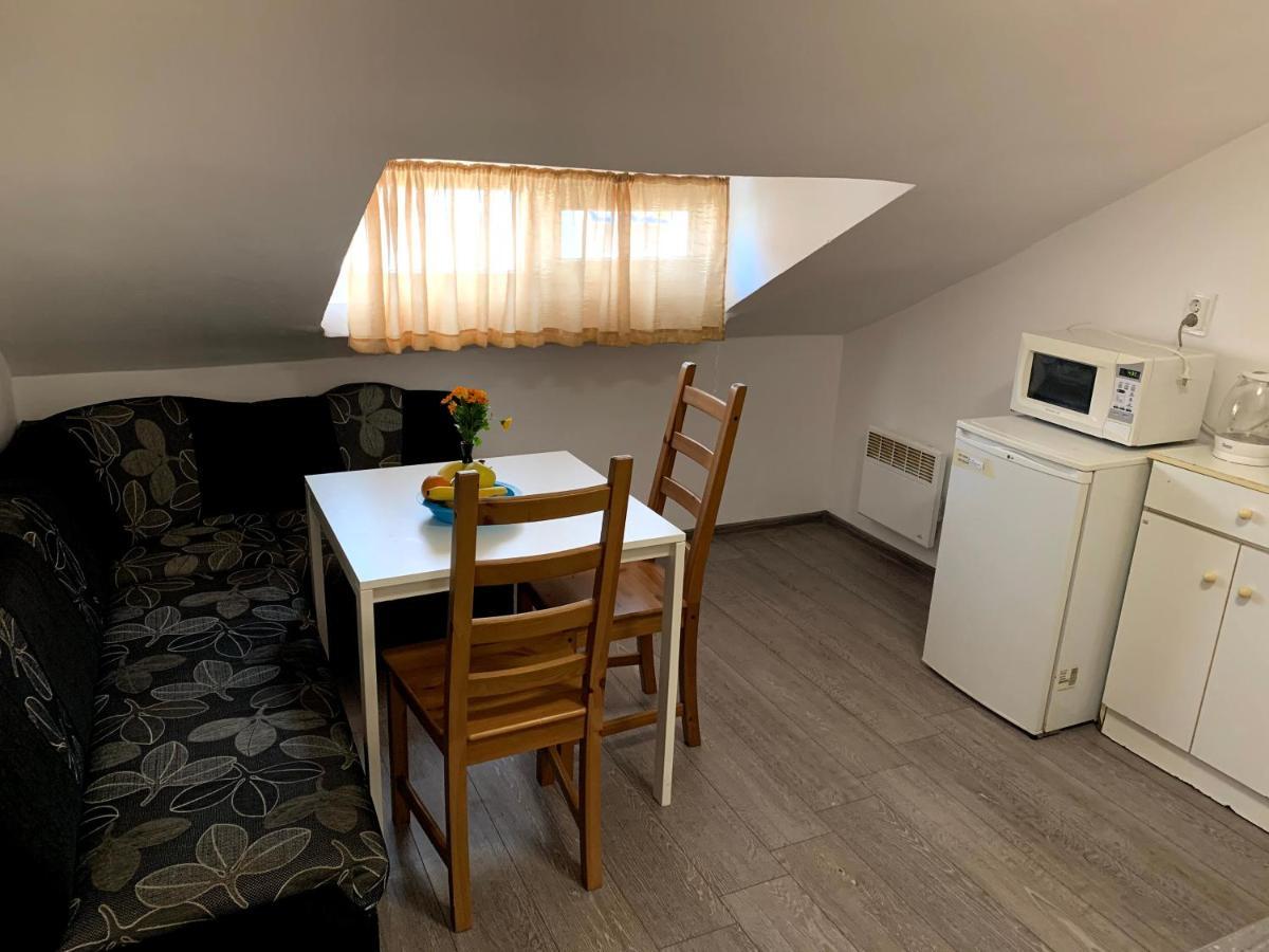 Samuil Apartments Burgas Stad Buitenkant foto
