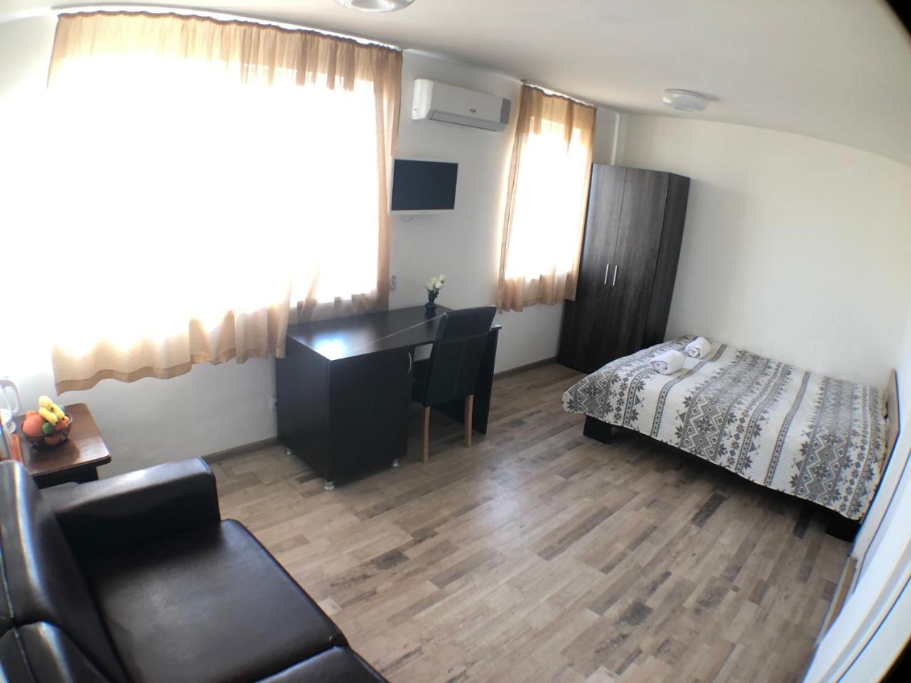 Samuil Apartments Burgas Stad Buitenkant foto