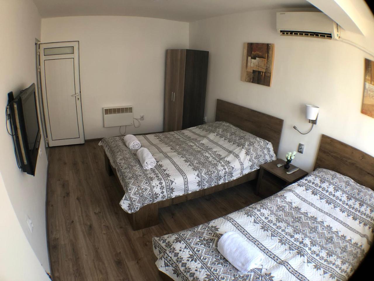 Samuil Apartments Burgas Stad Buitenkant foto